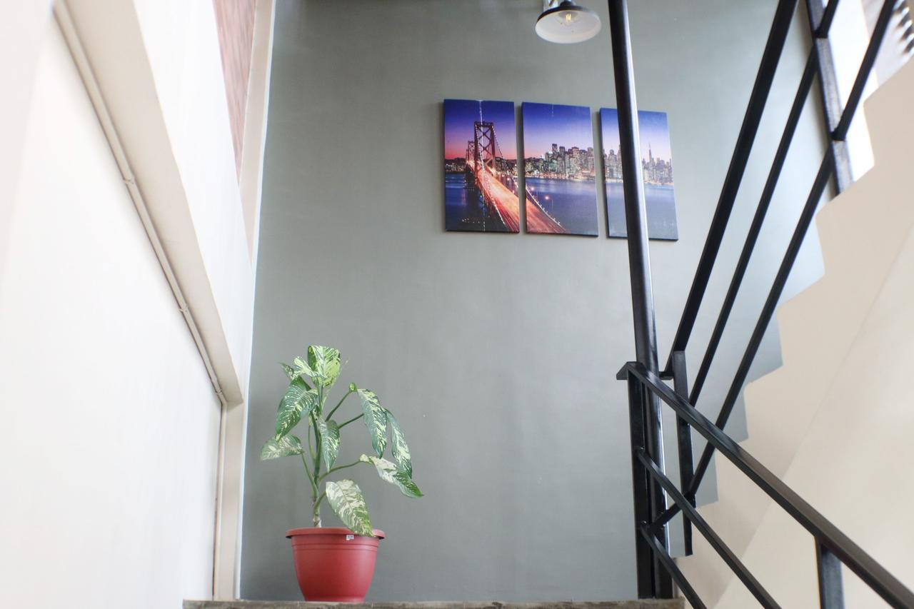 Aliria Bed And Breakfast Tagbilaran City Bagian luar foto