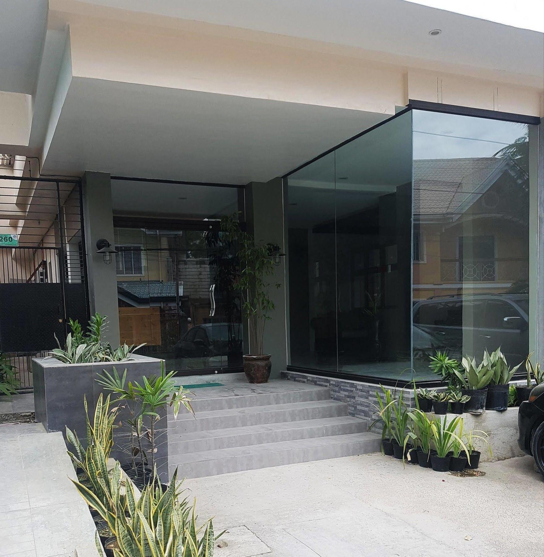 Aliria Bed And Breakfast Tagbilaran City Bagian luar foto