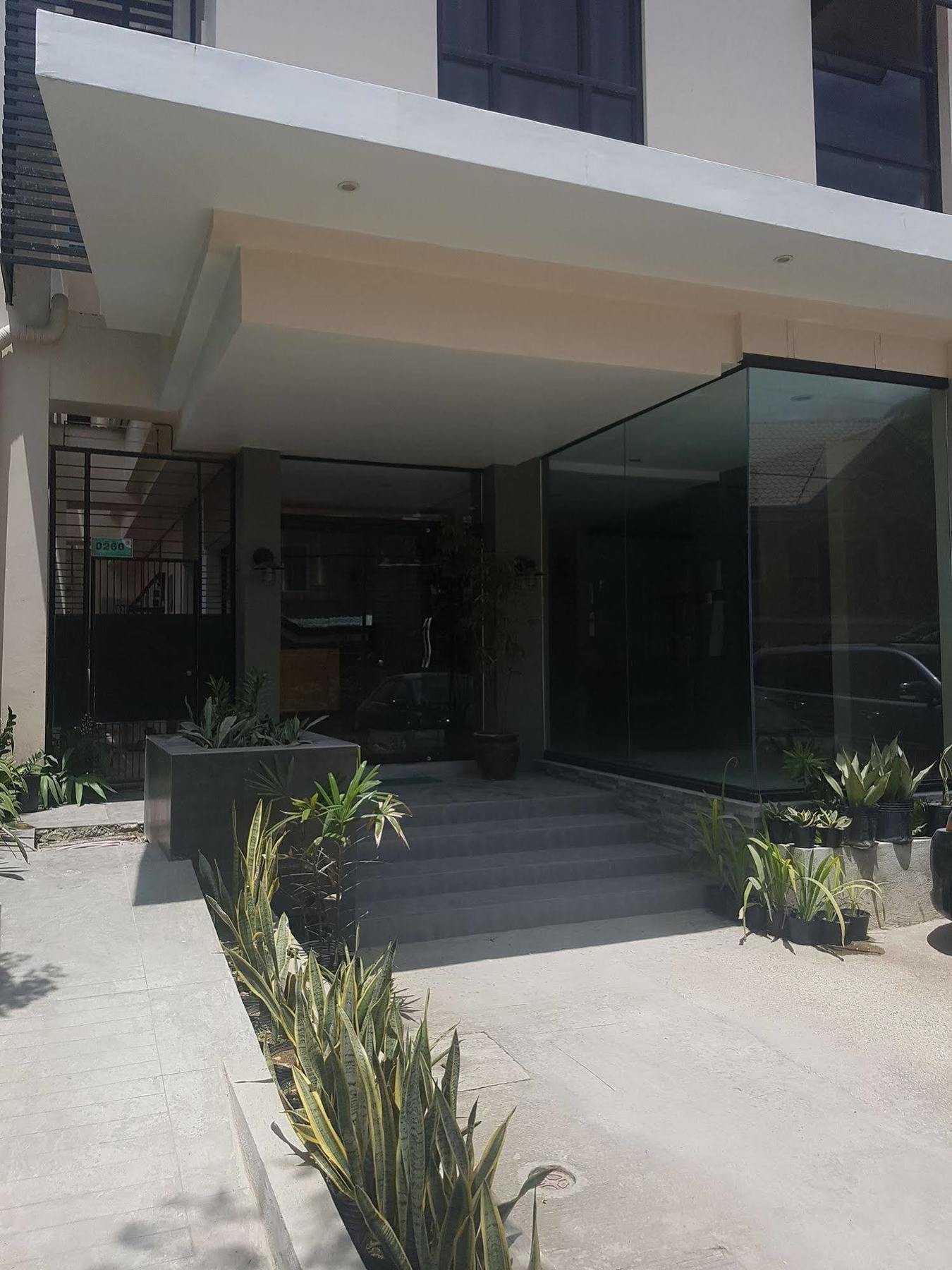 Aliria Bed And Breakfast Tagbilaran City Bagian luar foto