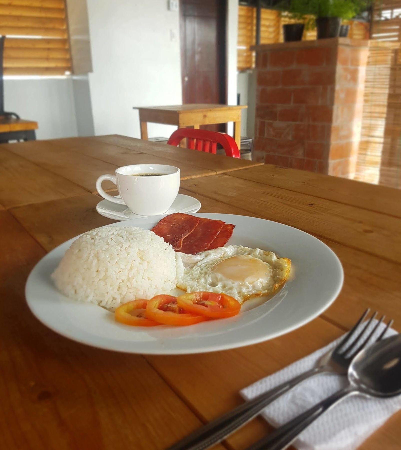 Aliria Bed And Breakfast Tagbilaran City Bagian luar foto