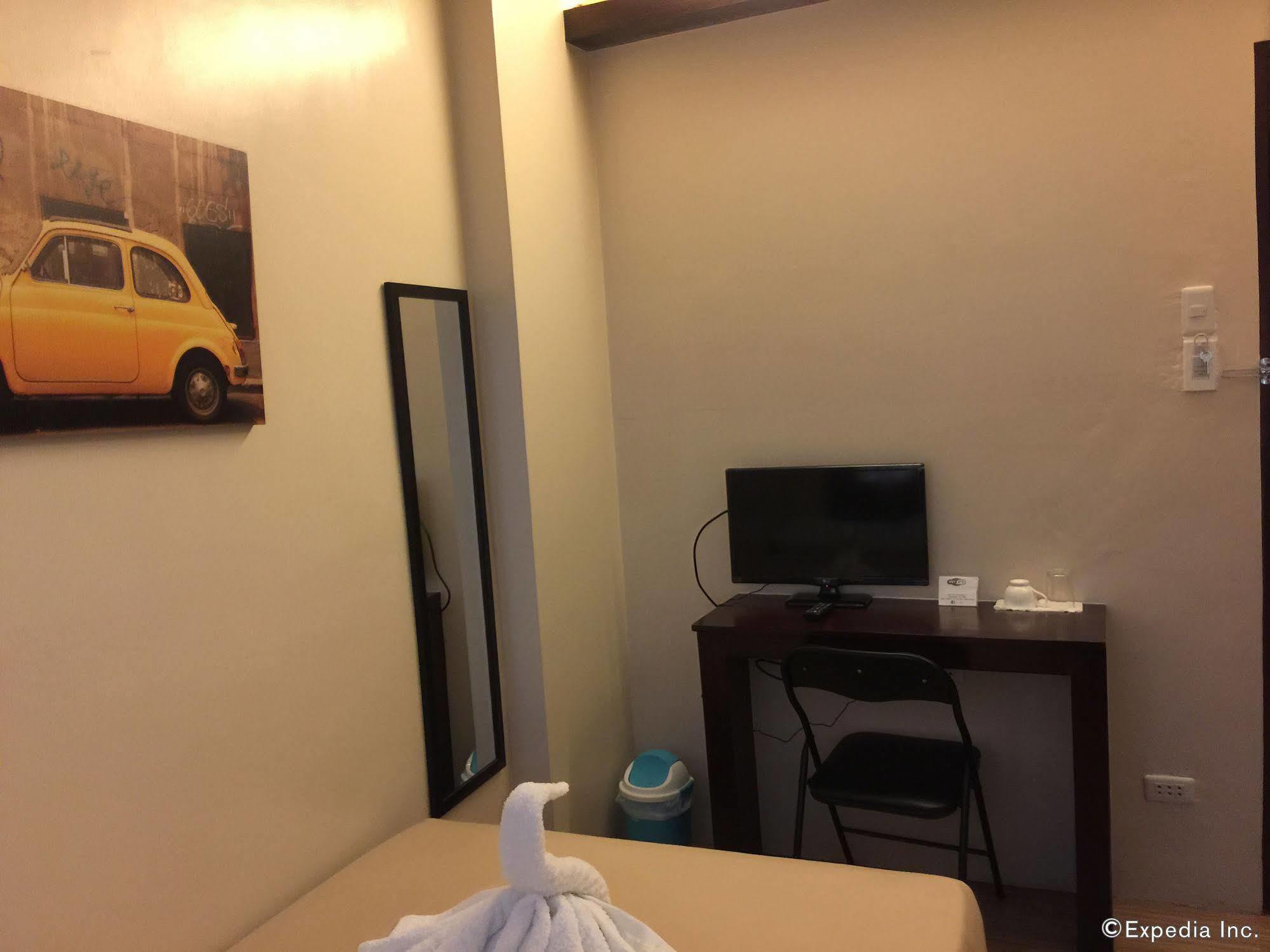 Aliria Bed And Breakfast Tagbilaran City Bagian luar foto