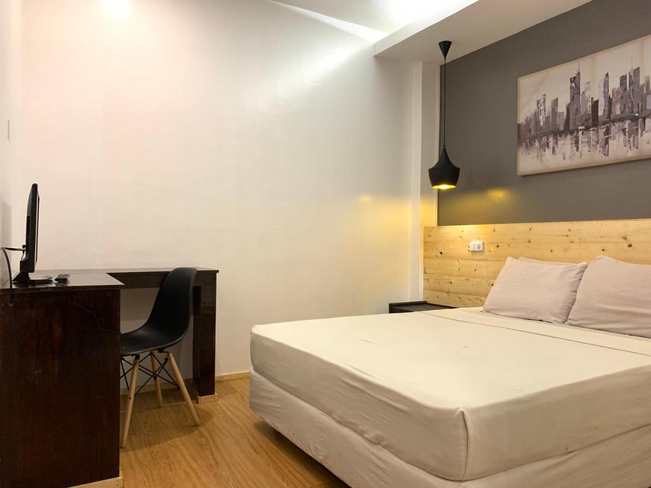 Aliria Bed And Breakfast Tagbilaran City Bagian luar foto